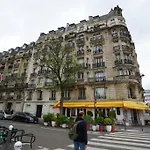 Unique 16Th Arrondissement Apartment